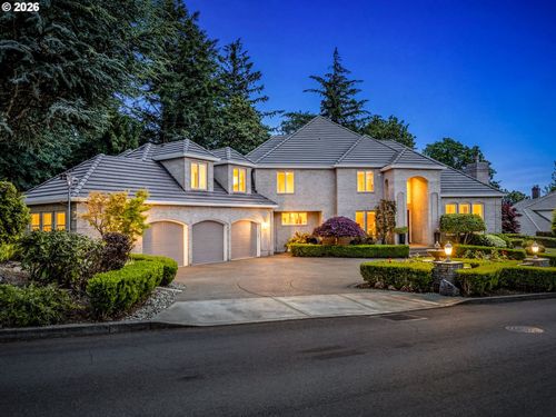 9718 Nw Skyview Dr, Portland, OR, 97231-2668 | Card Image