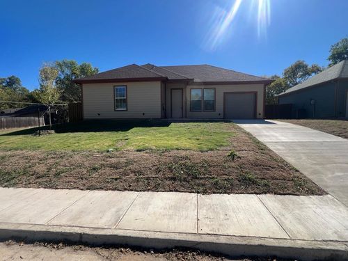 501 S 5th St, Bonham, TX, 75418-4720 | Card Image