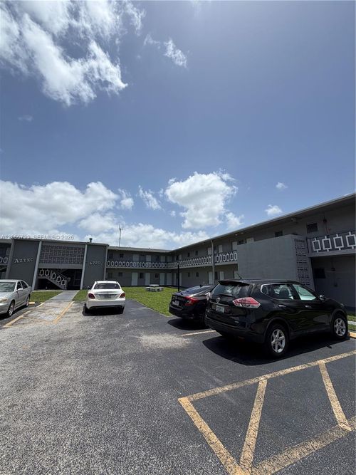 212-6720 Arbor Dr, Miramar, FL, 33023 | Card Image