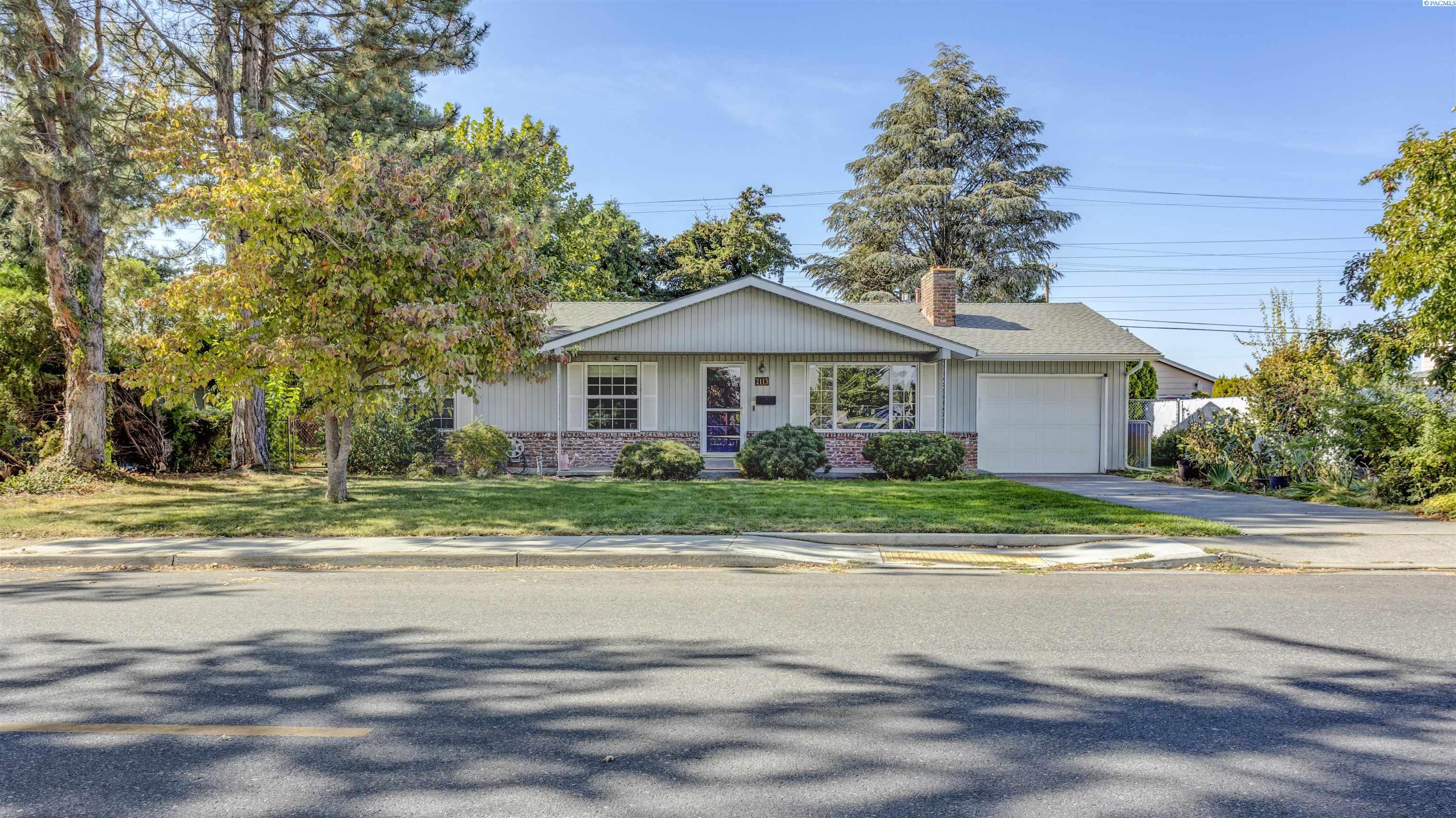 Newcomer Ave, Richland, WA 99354