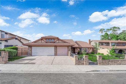 6316 Peppermill Dr, Las Vegas, NV, 89146-3016 | Card Image