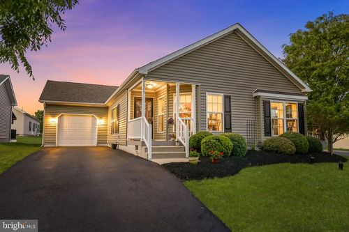 423 Delphinium Way, BLUE BELL, PA, 19422-4277 | Card Image
