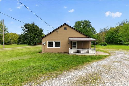 12501 Station Rd, Columbia Station, OH, 44028-9597 | Card Image
