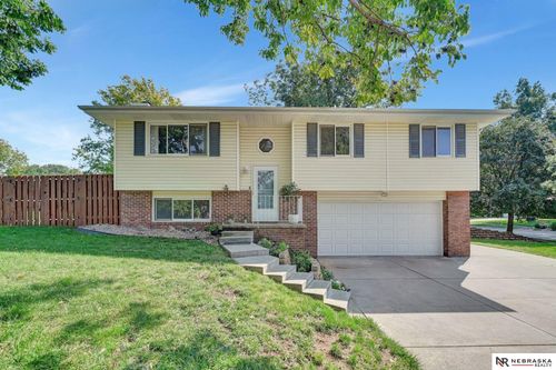 6001 Fleetwood Dr, Lincoln, NE, 68516-1925 | Card Image