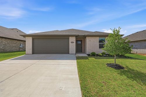 1819 Boxwood Dr, Sherman, TX, 75092-3414 | Card Image