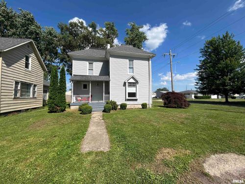 120 S Walnut St, Assumption, IL, 62510-1066 | Card Image