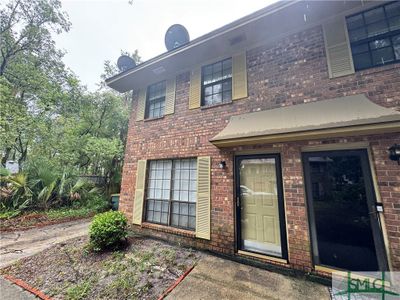 4 - 2220 E Victory Drive, Townhouse with 2 bedrooms, 1 bathrooms and null parking in Savannah GA | Image 2