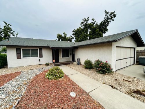 1666 Oliver St, Dos Palos, CA, 93620-2236 | Card Image