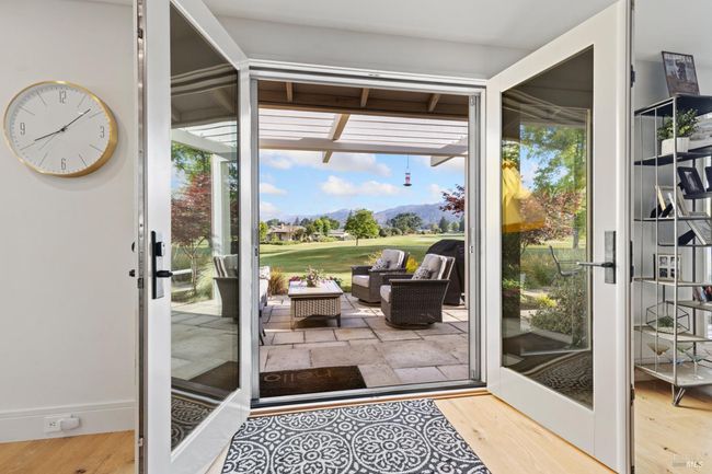 333 Oak Leaf Circle, House other with 3 bedrooms, 2 bathrooms and 4 parking in Santa Rosa CA | Image 12