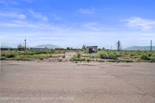 408 17th St, Carrizozo, NM, 88301-8122 | Card Image