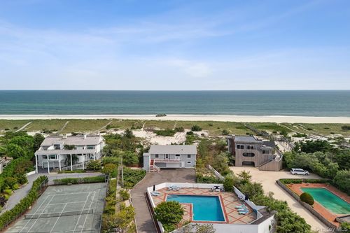 355 Dune Rd, Southampton, NY, 11968-4714 | Card Image