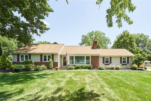 251 Schocalog Rd, Akron, OH, 44313-4560 | Card Image