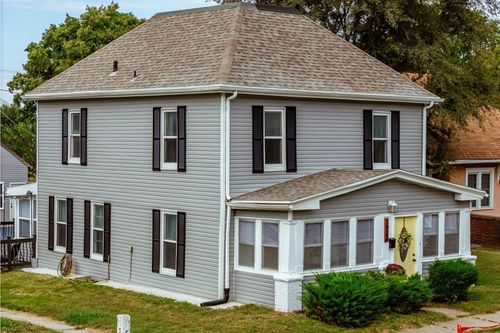 1924 S 12th St, Saint Joseph, MO, 64503-2723 | Card Image