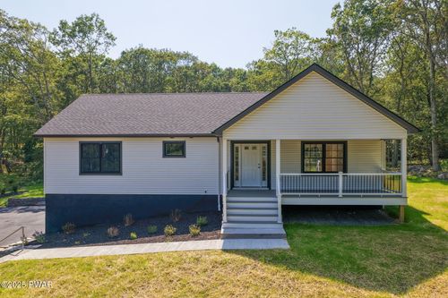 130 Oneida Way, Milford, PA, 18337-9725 | Card Image