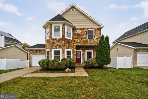 1992 Retta Gilliam Ct Se, WASHINGTON, DC, 20020-4610 | Card Image