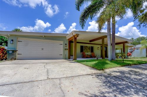 215 Garden Cir, BELLEAIR, FL, 33756-1675 | Card Image