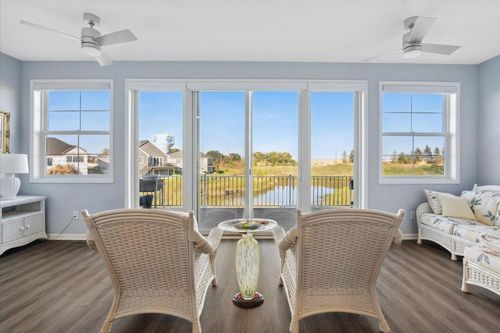 17960 Granite Ct, Lakeville, MN, 55044-5372 | Card Image