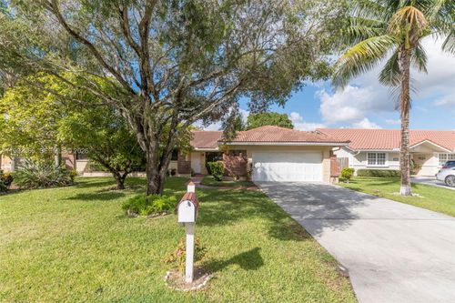 5641 Thistledown Ter, Davie, FL, 33331-2577 | Card Image