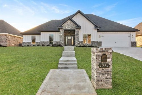 1274 Bourbon St, Bridge City, TX, 77611-5800 | Card Image