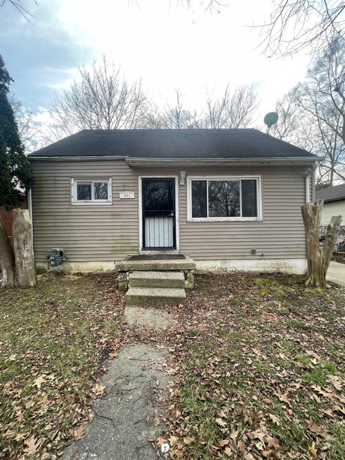 301 W Ruth Ave, Flint, MI, 48505-2601 | Card Image