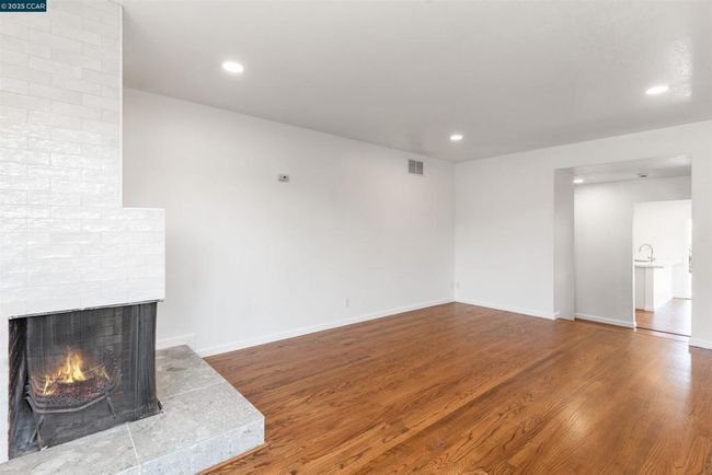 102 W 15 Th St, House other with 3 bedrooms, 2 bathrooms and 2 parking in Antioch CA | Image 7