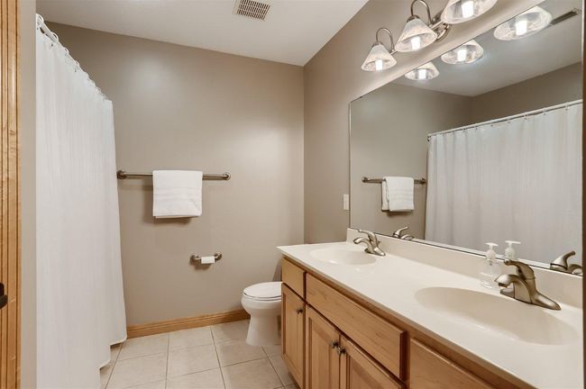 Full bath on the 2nd floor also features dual sinks. | Image 20