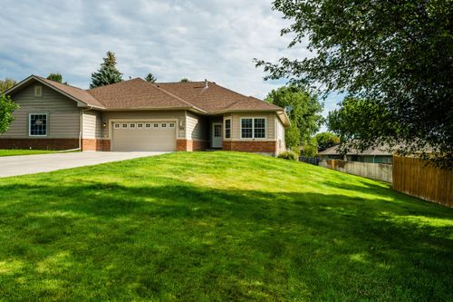 600 Comanche Ln, Buffalo, WY, 82834-2593 | Card Image
