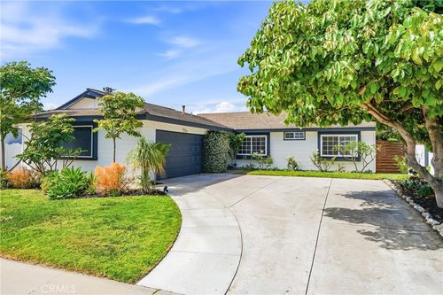 6051 Kimberly Dr, Huntington Beach, CA, 92647-2411 | Card Image