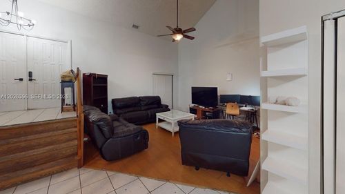 15552 Sw 54th Ter, Miami, FL, 33185-4146 | Card Image