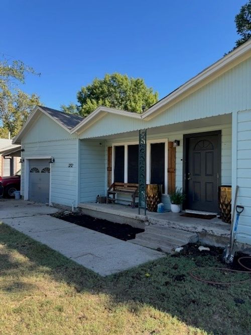3212 Bonnie Brae Ave, Fort Worth, TX, 76111-5306 | Card Image