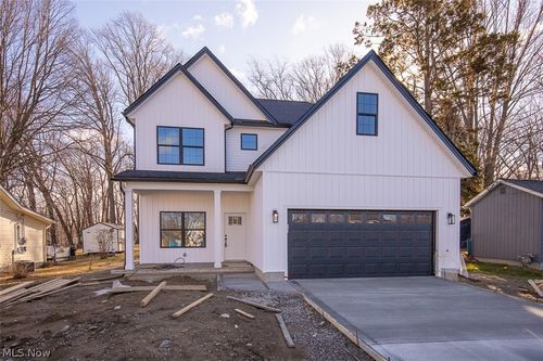 5595 Walnut St, Mentor-on-the-Lake, OH, 44060-2543 | Card Image