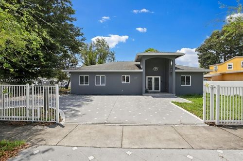 2317 Nw 87th St, Miami, FL, 33147-3815 | Card Image