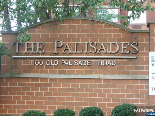 100 Old Palisade Rd, Fort Lee, NJ, 07024-7064 | Card Image