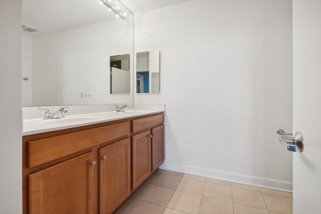APT-1805 - 1841 S Calumet Ave, Condo with 2 bedrooms, 2 bathrooms and 1 parking in Chicago IL | Image 14