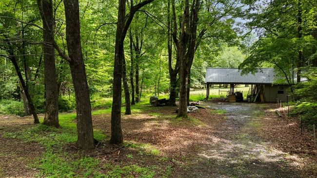 284 Tickanetley Rd, Home with 4 bedrooms, 3 bathrooms and 1 parking in Ellijay GA | Image 4