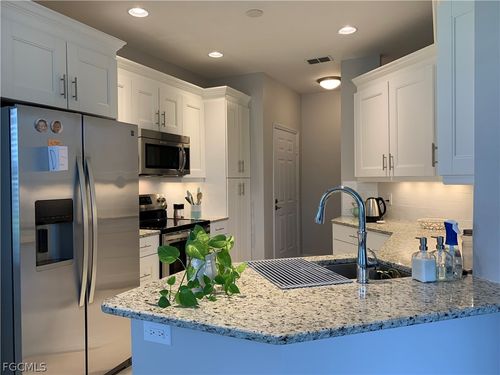 apt-703-14550 Glen Cove Dr, FORT MYERS, FL, 33919-7468 | Card Image