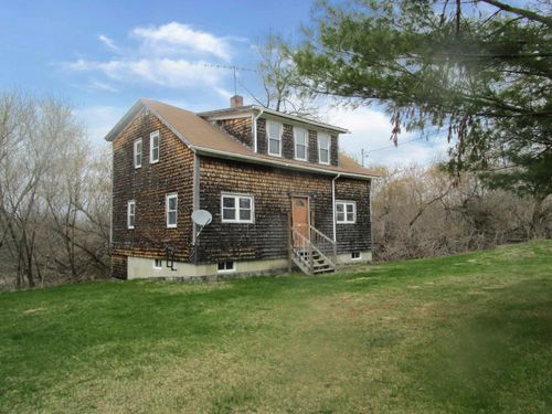 121 Stage Rd, Etna, ME, 04434-3102 | Card Image