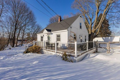 2 Ridgeland Avenue, South Portland, ME, 04106 | Card Image