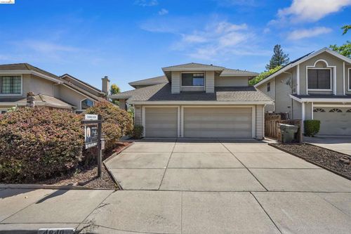 4840 Highlands Way, Antioch, CA, 94531-7606 | Card Image