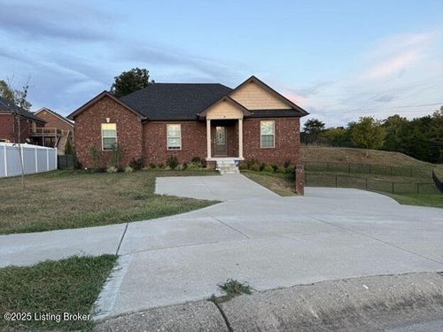 103 Bay Ct, Bardstown, KY, 40004-2348 | Card Image