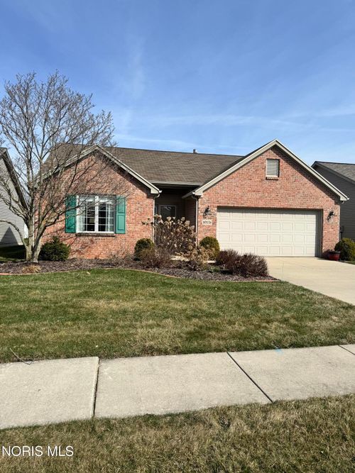 10126 S Shannon Hills Dr, Perrysburg, OH, 43551-2695 | Card Image