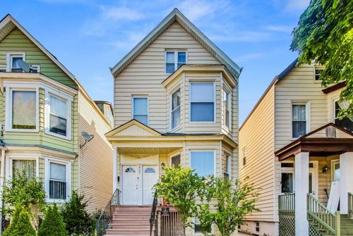 2-2707 Ridgeway Ave, Chicago, IL, 60647-1133 | Card Image
