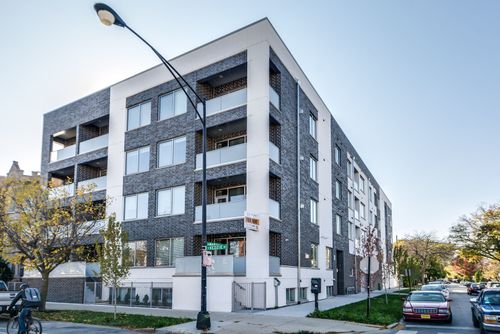 apt-3d-3201 Wabansia Ave, Chicago, IL, 60647-4999 | Card Image