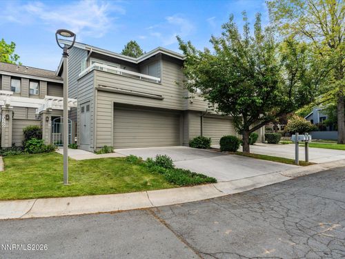 3170 Oakshire Ct, Reno, NV, 89509-7105 | Card Image