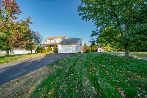 39 Skinner Road, East Windsor, CT, 06016 | Card Image