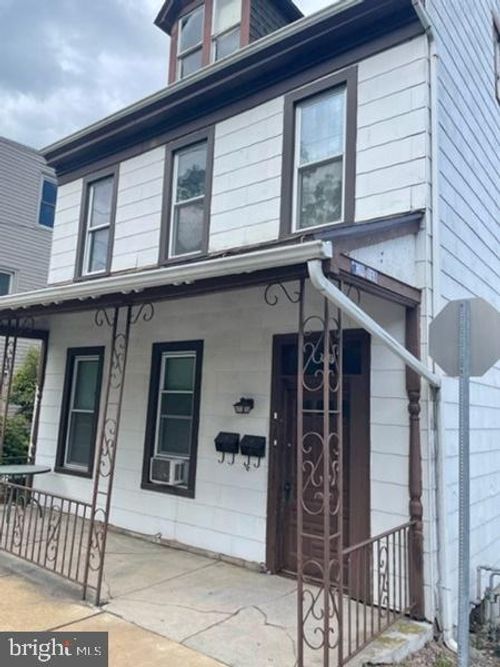 1st-419 N Newberry St, YORK, PA, 17401-3016 | Card Image