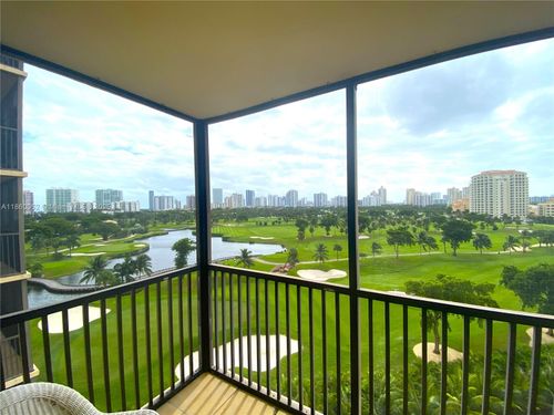 3-20379 W Country Club Dr, Aventura, FL, 33180-1666 | Card Image