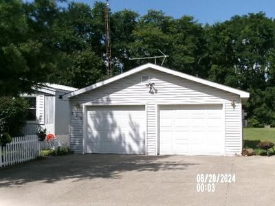 220 Lane 240b Big Otter Lake, House other with 3 bedrooms, 2 bathrooms and null parking in Fremont IN | Image 2