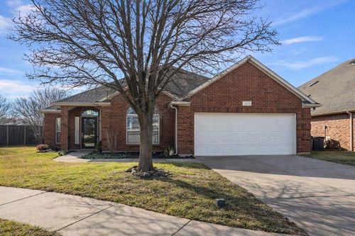 5701 Ozark Dr, Fort Worth, TX, 76131-4004 | Card Image