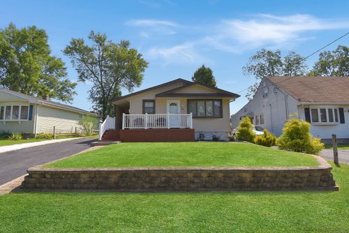 99 Kennedy Dr, New Britain, CT, 06051-4137 | Card Image